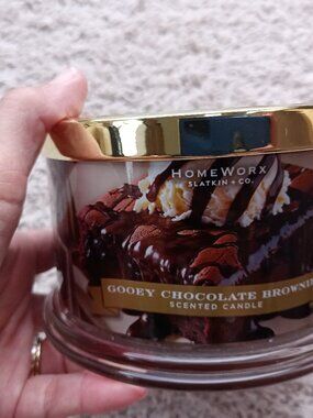 New Homeworx Slatkin  & Co GOOEY CHOCOLATE BROWNIE 4 wick Candle 18 OZ